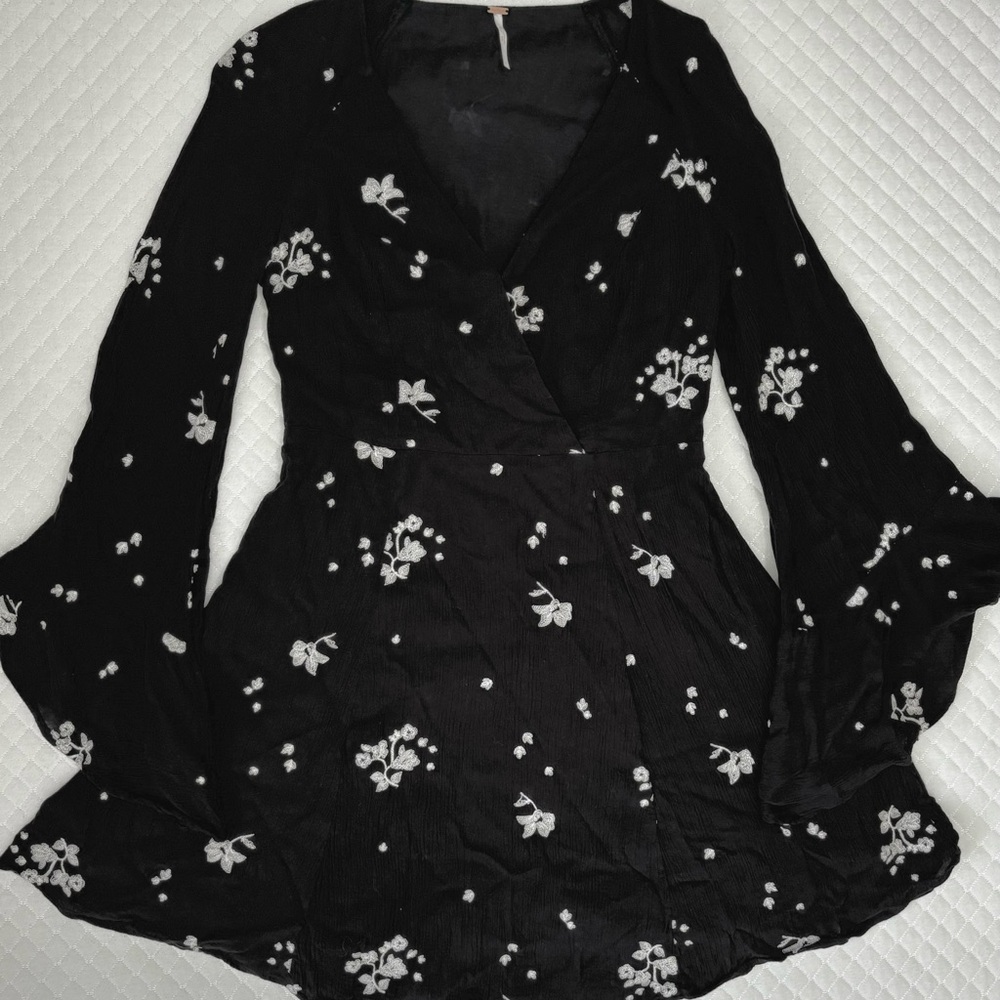 Free People Long Sleeve Tunic Top Elegant Black Floral
